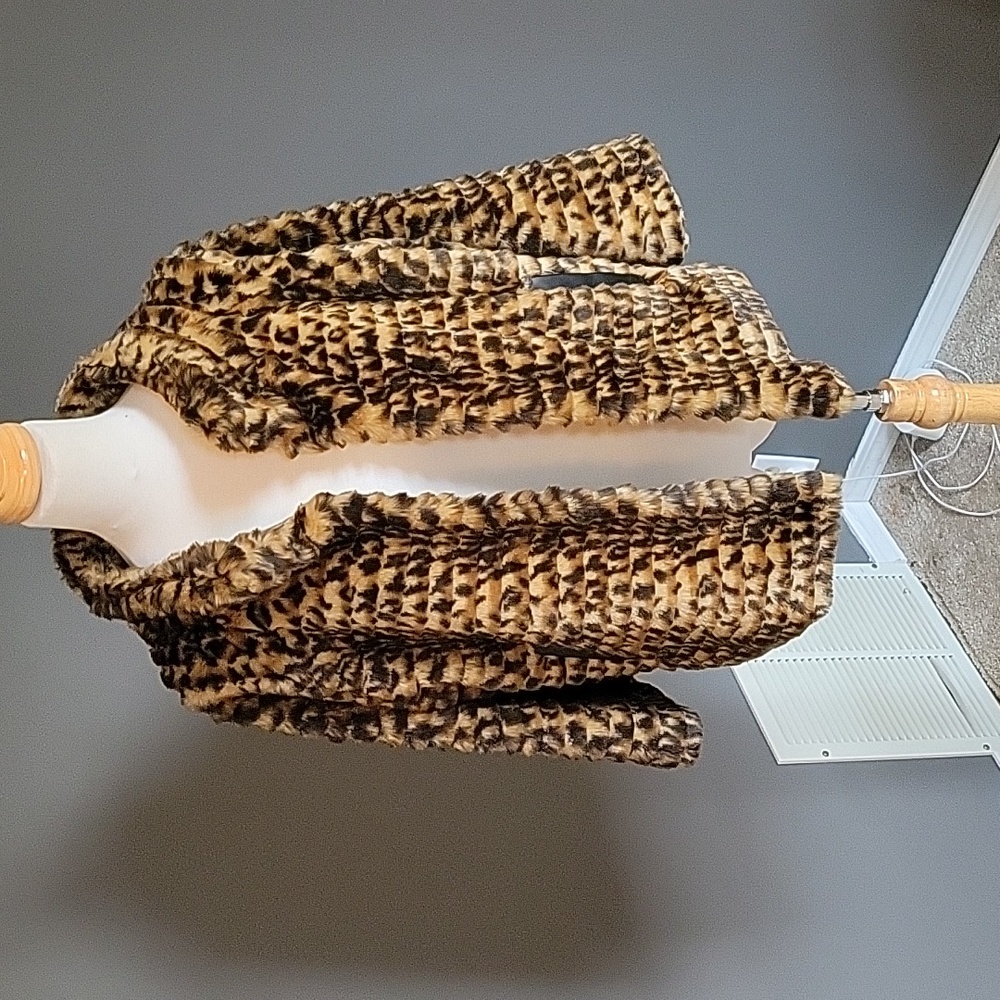 7 For all Mankind Faux Cheetah Fur Jacket Size Small